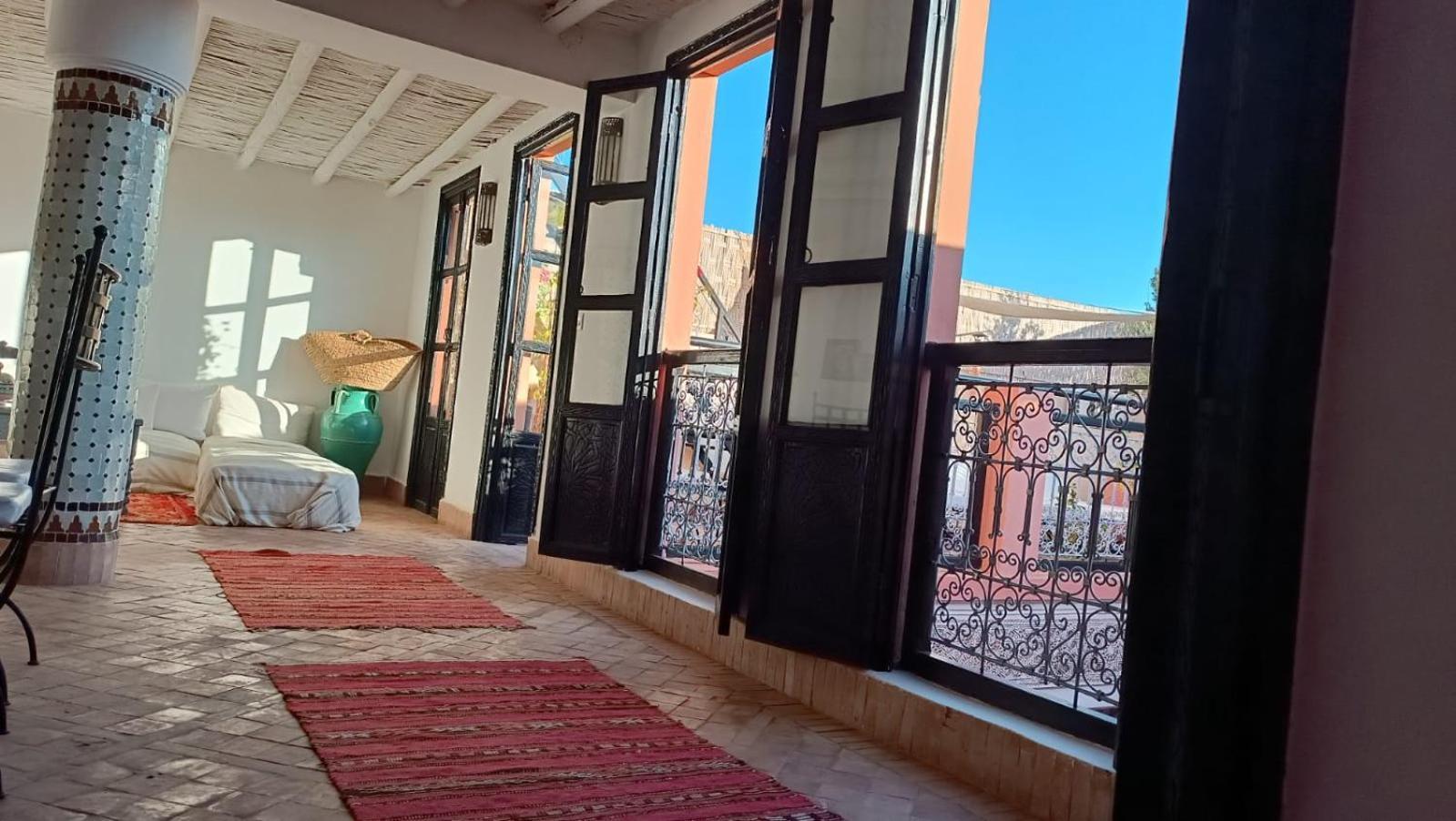 Riad Hugo Марракеш Экстерьер фото